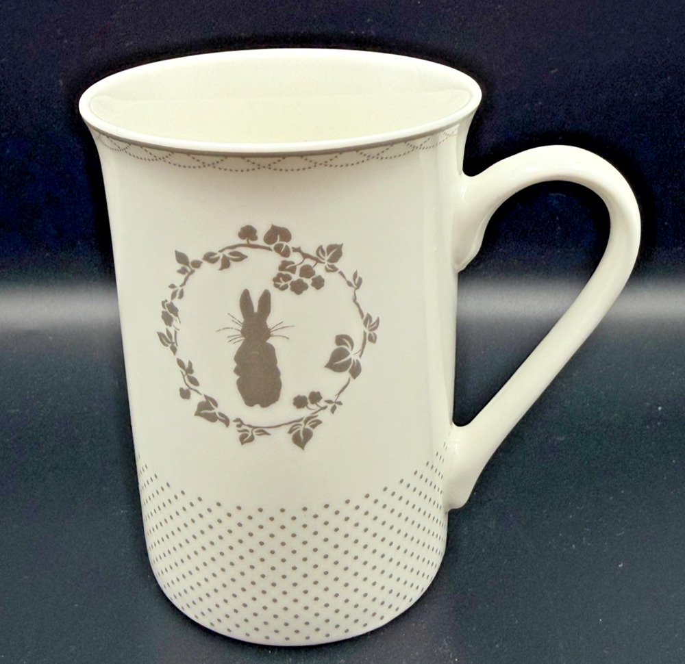 Beatrix Potter Peter Rabbit Narumi Coffee Cup Mug White Silver MUFG 2015 Japan